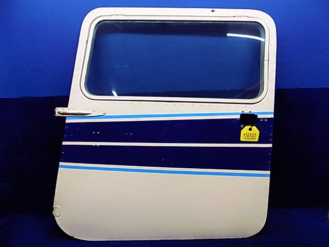 NPN Cessna - STRUCTURE CABIN DOOR LH (See Details)